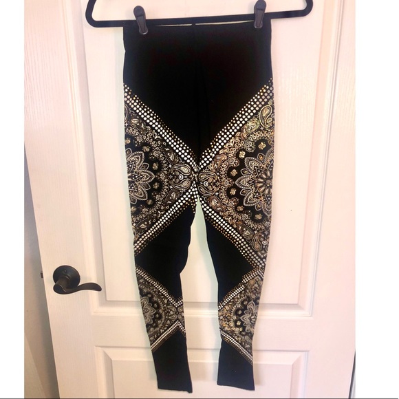 Design Printed Leggings - Picture 1 of 1